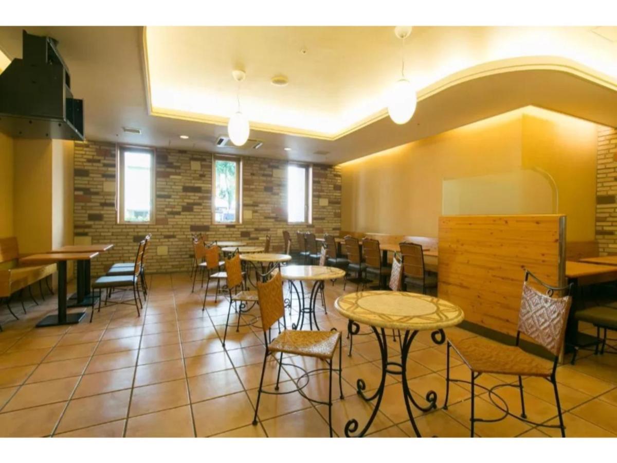 R&b Nishiki Hotel
